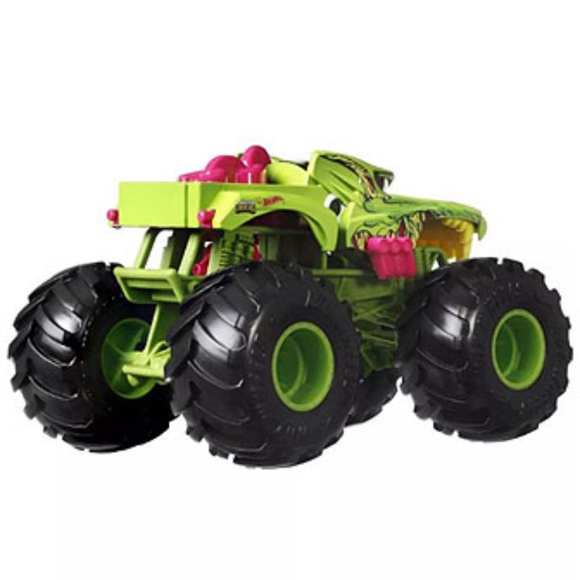 Hot Wheels Monster Trucks 1:24 Scale Hotweiler  Undead Truck Play Vehicle - Picture 2 of 3